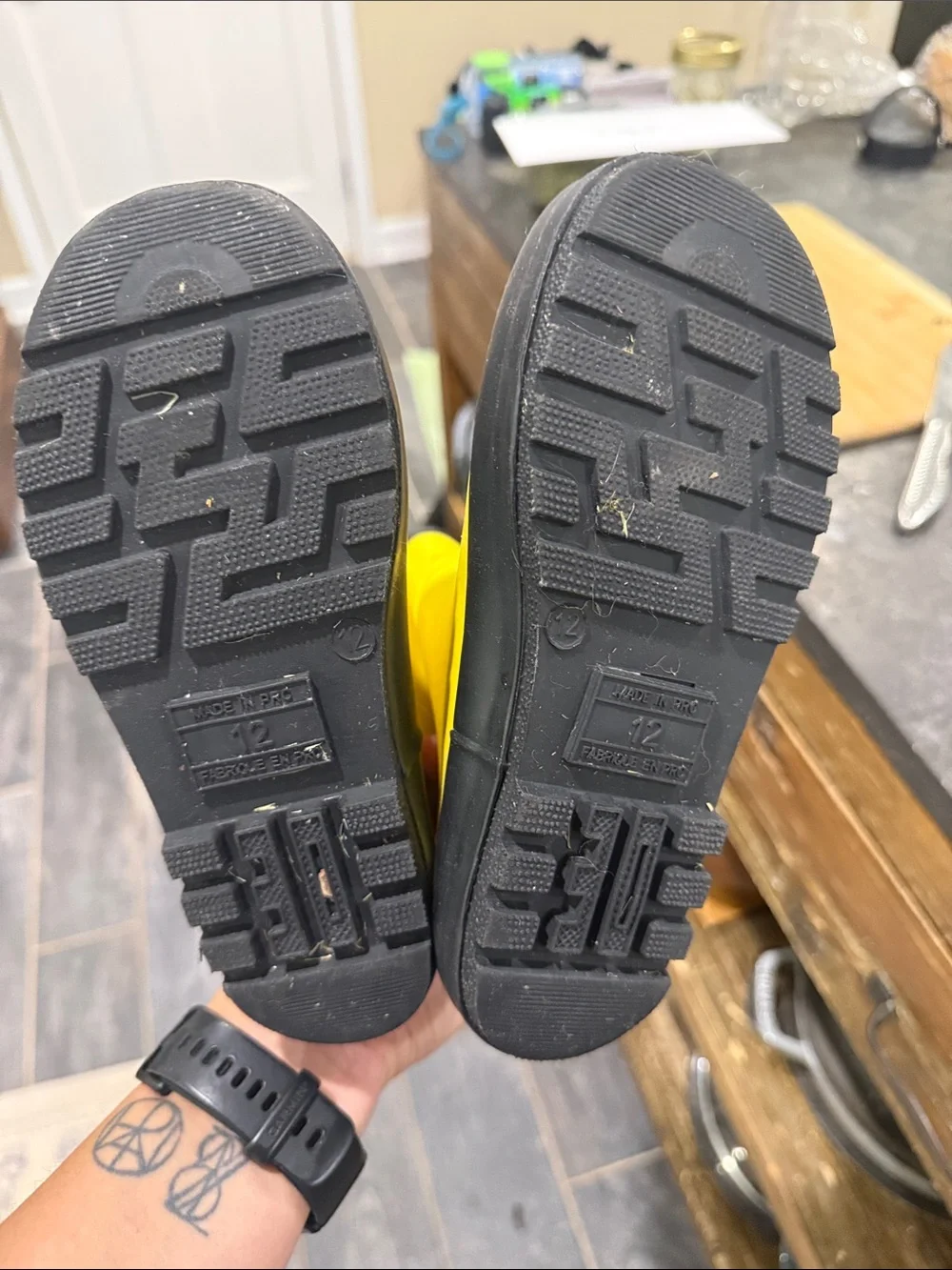 Stonz bright rubber